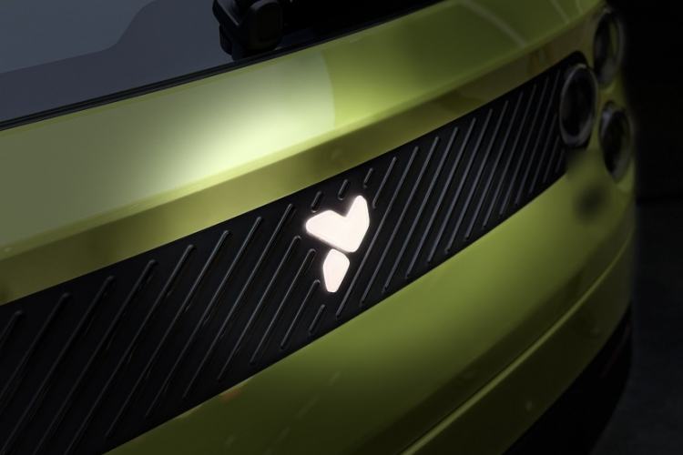 Used firefly 2025 Free Edition
