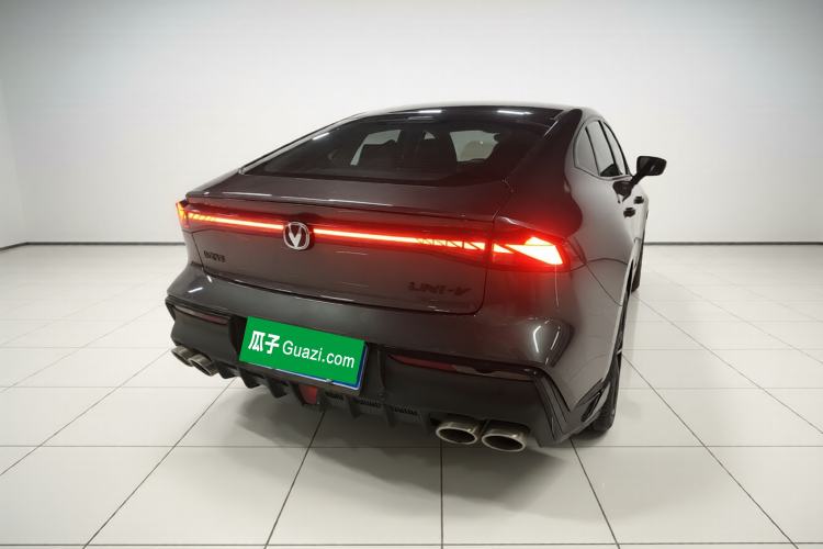 Used CHANGAN UNI-V 2024 2.0T Classic Sport Edition
