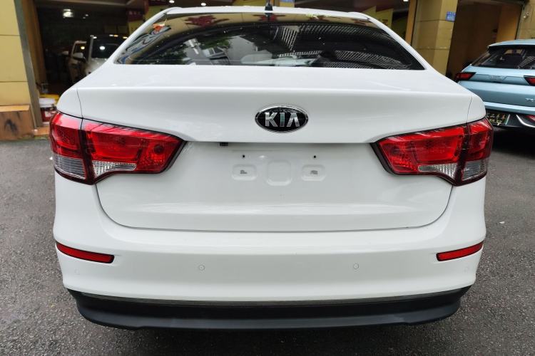 Used Kia K2 2015 Sedan 1.4L MT GLS