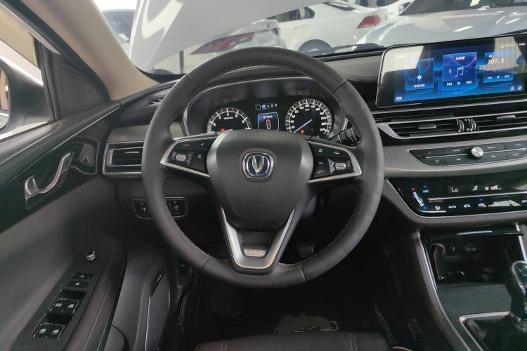 Used Changan Raeton CC 2018 1.5T Manual Luxury Model China V Standard
