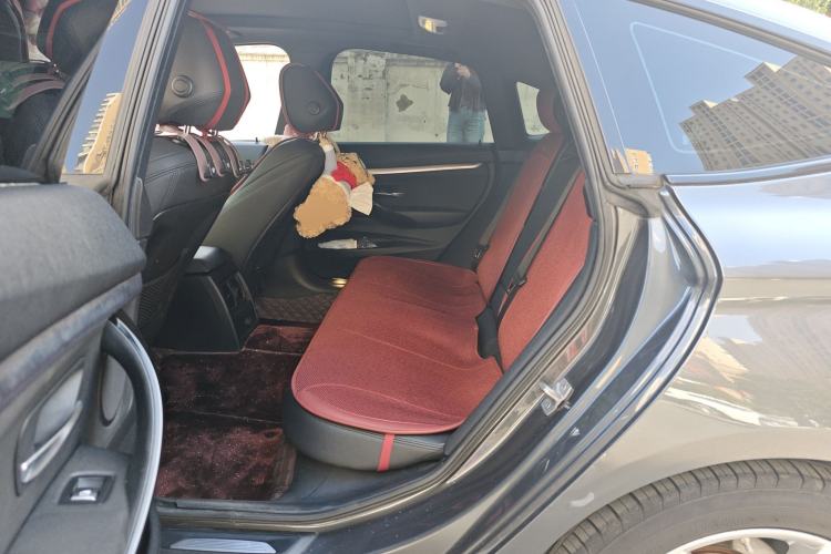 Used BMW 3 Series GT 2020 320i M Sport Package Left Rear Seat