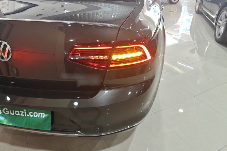 Used Volkswagen Magotan 2018 330TSI DSG Advanced Model
