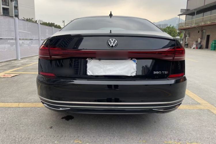 Used Volkswagen Passat 2025 Outstanding Model 380TSI Starry Dragon Edition Exterior 6