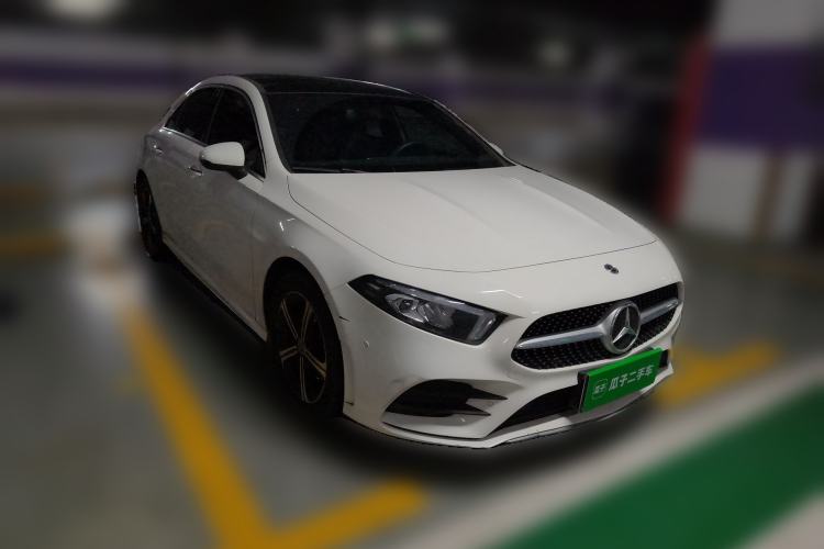 Used Mercedes-Benz A-Class 2022 Second Facelift A 200 L Sport Sedan Fashion Version Front Right 45 Deg