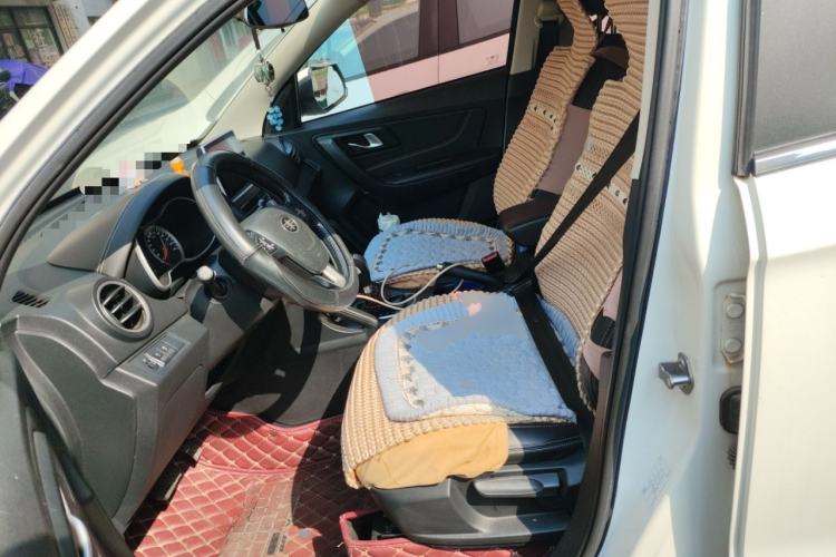 Used Bestune X40 2018 Internet Celebrity Edition 1.6L Automatic Luxury Version
