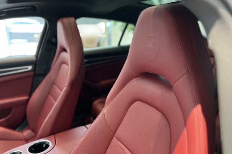 Used Porsche Panamera 2023 Facelifted Panamera 2.9T Platinum Edition Interior 9