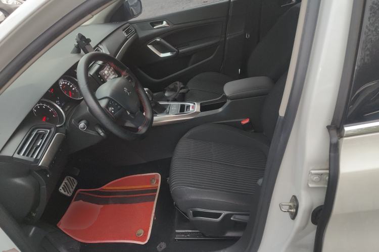 Used Peugeot 408 2016 1.6T Automatic Luxury Edition Left Front Seat