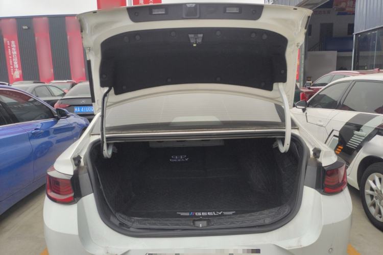 Used Geely Auto Emgrand L HiP 2024 Longteng Edition 1.5TD-DHT Pro 100KM Excellence Model Trunk