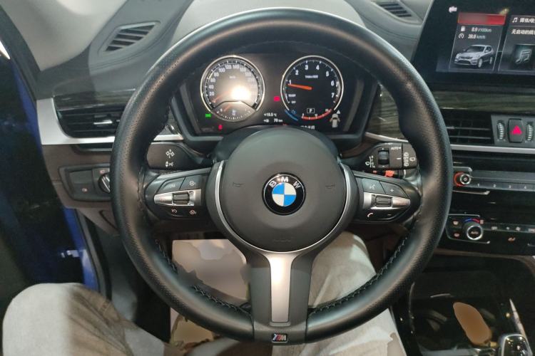 Used BMW X1 2020 xDrive25Li Luxury Edition Steering Wheel