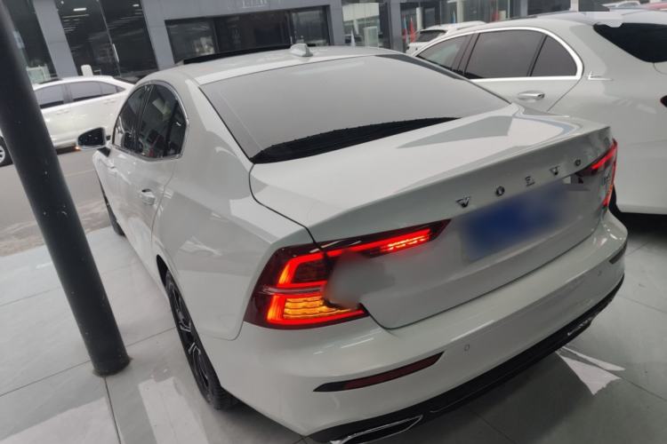 Used Volvo S60 2022 B4 Zhiyi Luxury Edition
