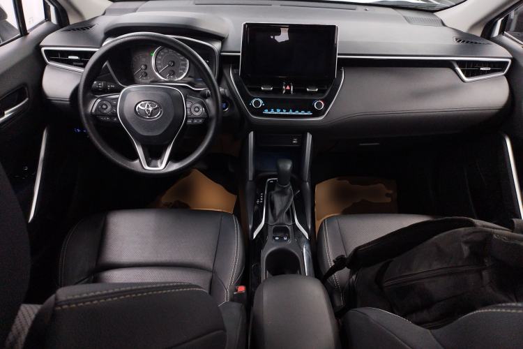 Used Toyota FRONTLANDER 2022 2.0L CVT Luxury PLUS Edition Center Console