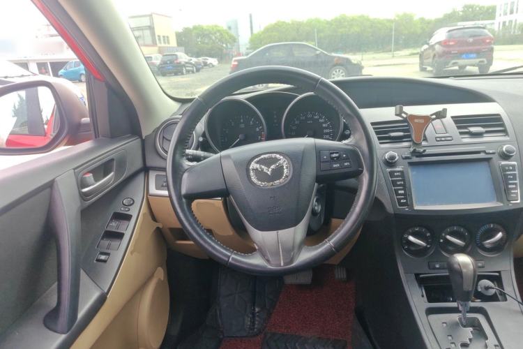Used Mazda 3 2011 Sedan 1.6L Automatic Elite Model Steering Wheel
