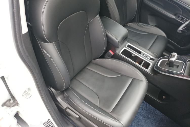 Used Haval M6 2021 PLUS 1.5T DCT Luxury Smart Connectivity Model