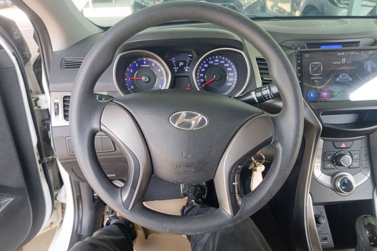 Used Hyundai Elantra (5th Generation / Langdong) 2012 1.6L Automatic Fashion Edition