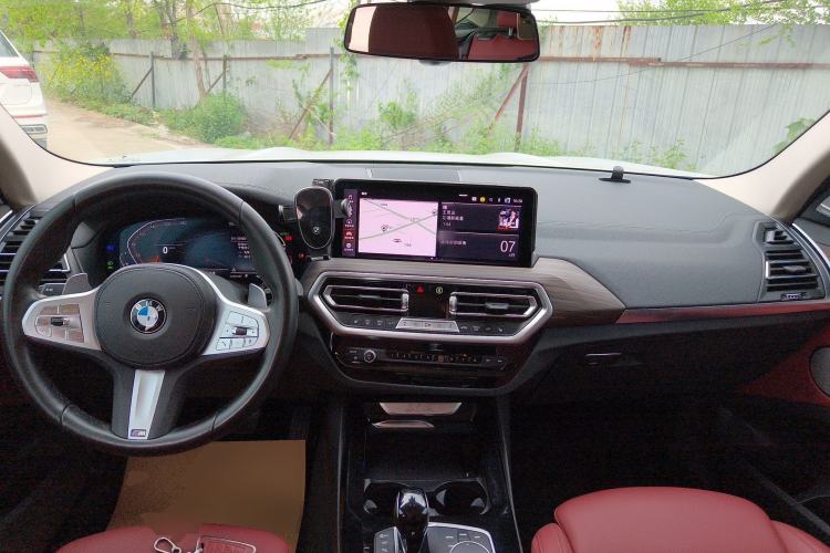 Used BMW X3 2023 Restyled xDrive30i Leading Edition M Night Sky Package Center Console