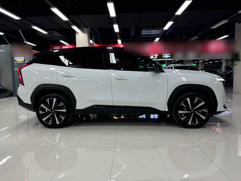 Geely Auto FX11 2023 2.0TD DCT Prestige Edition — снимка 3