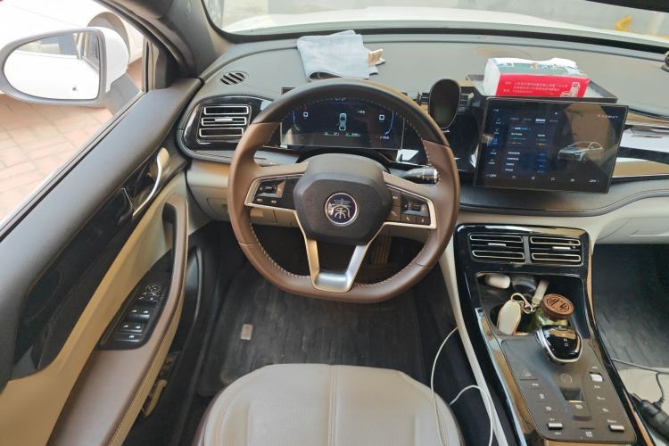 Used BYD Qin PLUS 2024 HONOR Edition DM-i 55KM Leading Model
