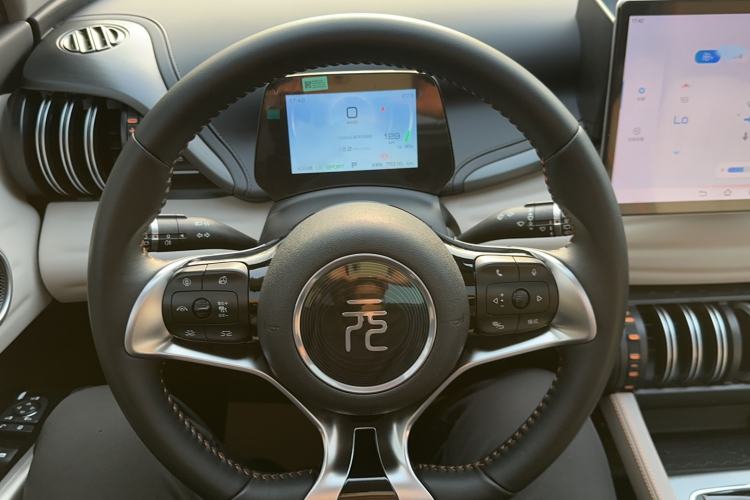 Used BYD Yuan PLUS 2024 Honor Edition 430KM Beyond Model Steering Wheel
