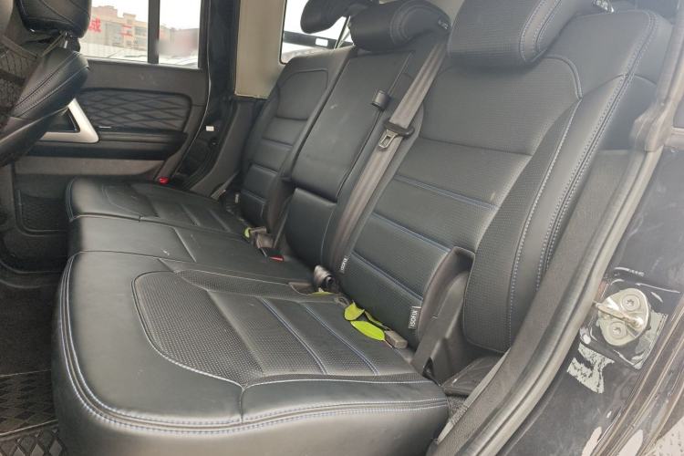 Used BAIC Off-Road BJ40 2018 PLUS 2.3T Automatic Four-Wheel Drive Flagship Version China V Emission Standard Left Rear Seat