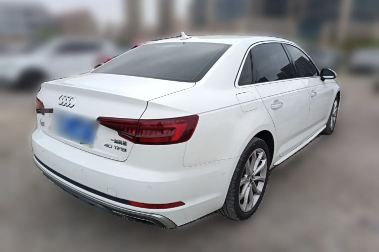 Used Audi A4L 2019 40 TFSI Fashion Edition China VI Emission Standard Rear Right 45 Deg