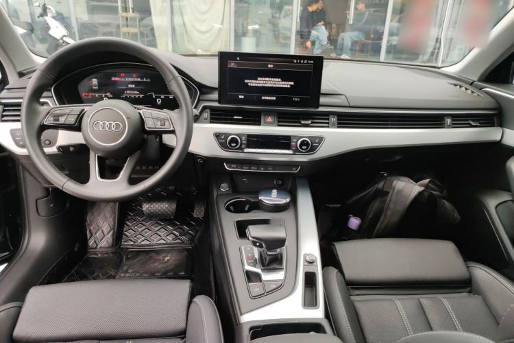 Used Audi A4L 2020 40 TFSI Luxury Dynamic Model
