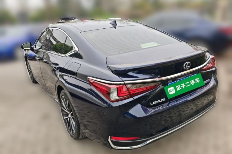 Used Lexus ES 2021 300h Premium Edition Rear Left 45 Deg