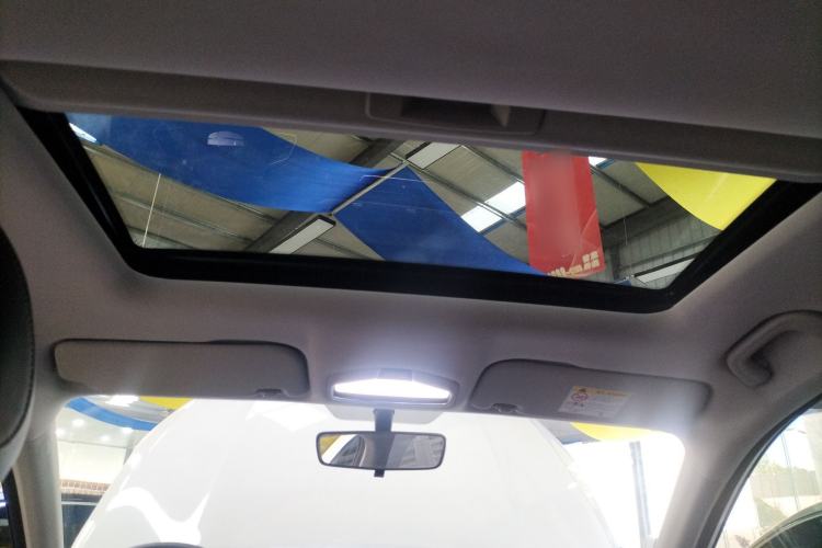 Used Geely Auto Emgrand 2026 Model 4th Generation 4 Millionth Anniversary Edition 1.5L Manual Overdrive Edition Headliner