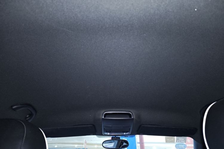 Used Volkswagen Beetle 2015 180TSI model Headliner