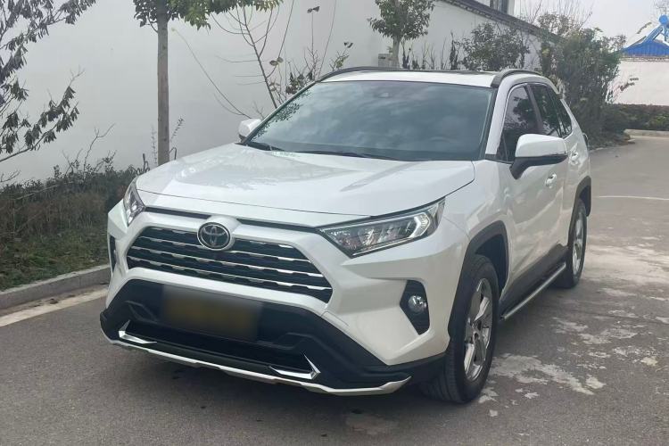 Used Toyota RAV4 2021 2.0L CVT Two-Wheel Drive Fashion PLUS Edition