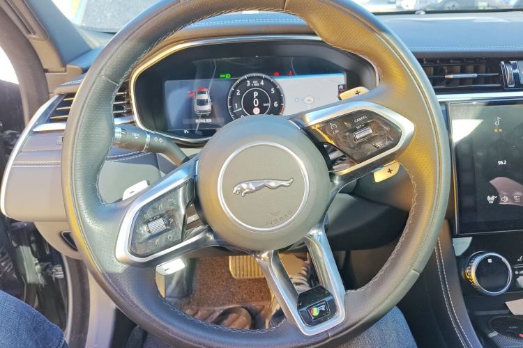 Used Jaguar XFL 2021 XFL 2.0T P250 All-Wheel-Drive Shimmering Black Sport Edition Steering Wheel