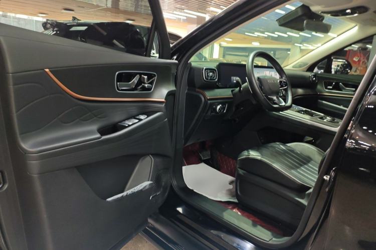 Used Chery Tiggo 9 2023 2.0T Dual-Clutch Two-Wheel Drive Leading Edition 5 Seats
