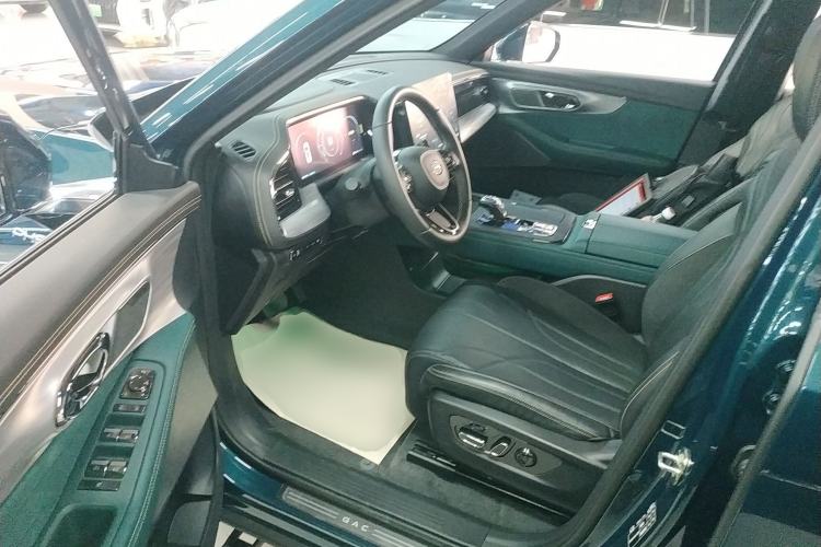 Used GAC Trumpchi ES9 2024 PHEV with 143 km Max
