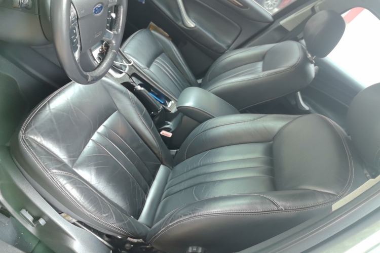 Used Ford Mondeo 2011 2.3L Luxury Model
