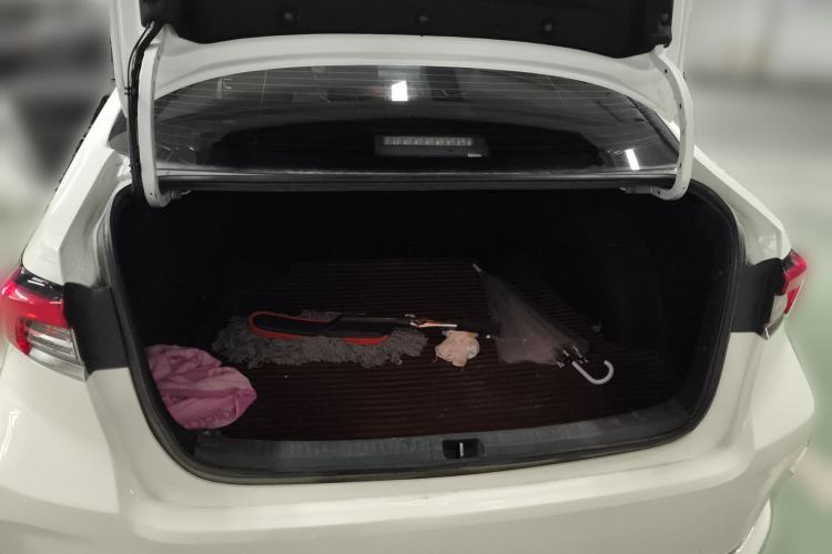 Used Toyota Corolla 2021 Dual-Motor 1.8L E-CVT Elite Edition Trunk