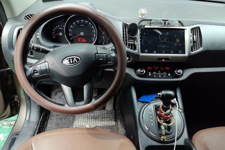 Used Kia Sportage R 2014 2.0L Automatic Two-Wheel Drive GLS Trim Steering Wheel