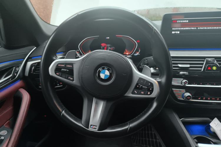 Used BMW 5 Series 2021 Facelifted 530Li Leading Edition M Sport Package
