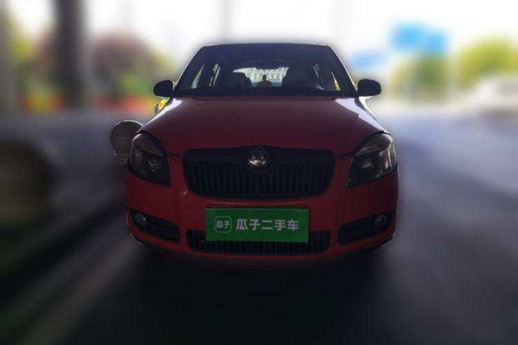 Used Skoda Fabia 2011 1.6L Automatic Crystal Edition
