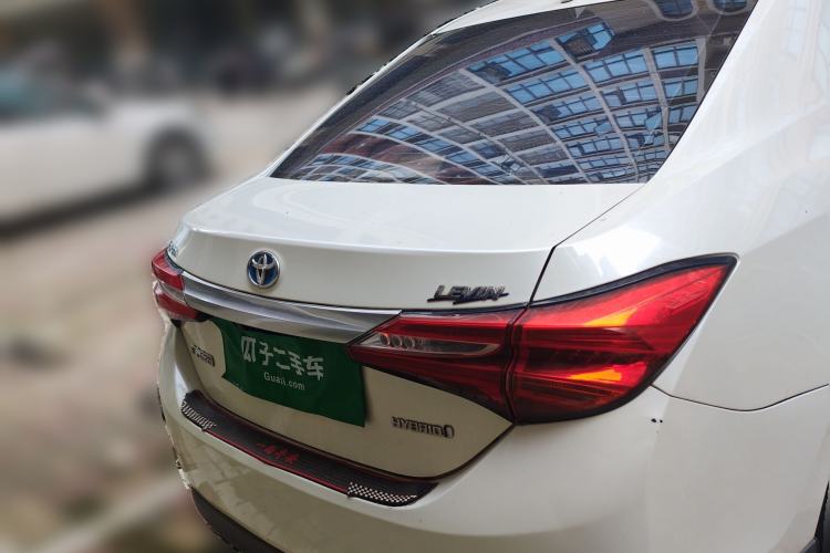 Used Toyota Levin 2017 Revised Dual-Engine 1.8H GS E-CVT Elite Sunroof Version China V Standard

