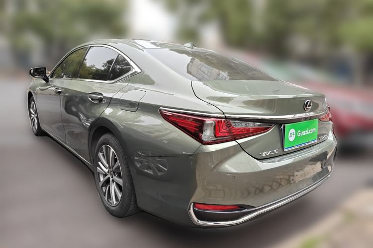Used Lexus ES 2020 200 Excellence Edition
