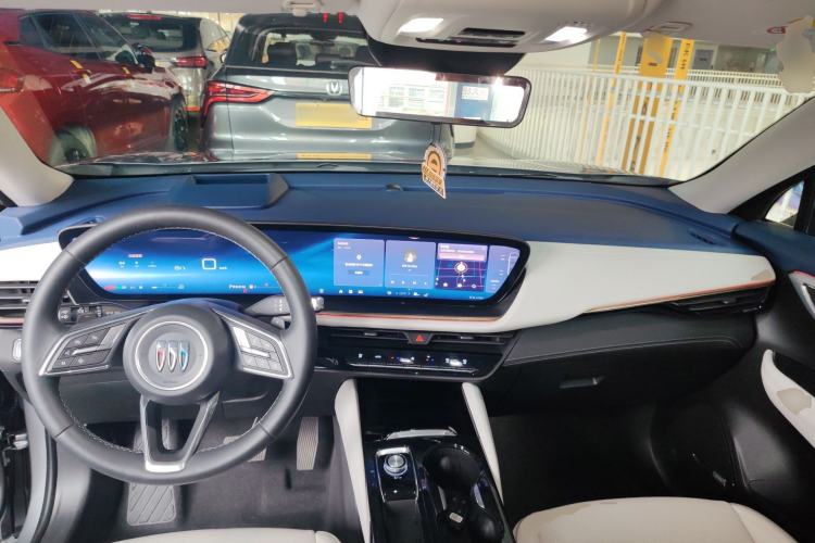 Used Buick Envision 2025 Encore Plus Four-Wheel Drive Avenir