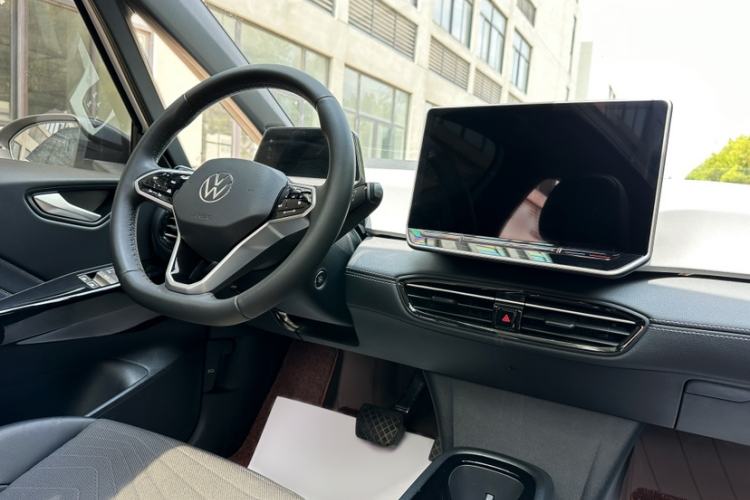 Used Volkswagen ID.3 2025 Smart Model Outstanding Oxygen Edition Interior 3