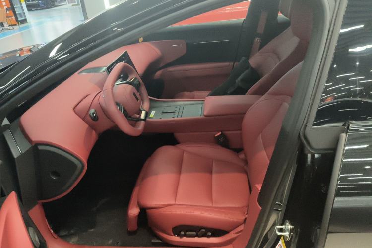 Used Avatr 12 2025 Updated Ultra All-Electric Four-Wheel Drive Left Front Seat