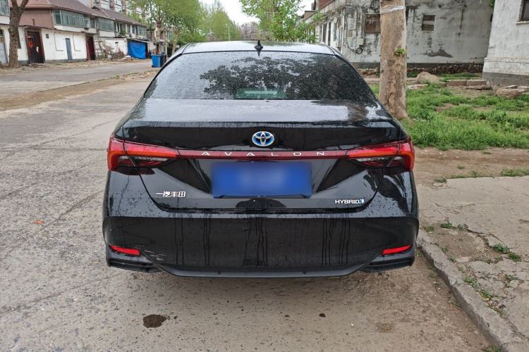 Used Toyota Avalon 2023 Dual-Engine 2.5L Luxury Edition Rear