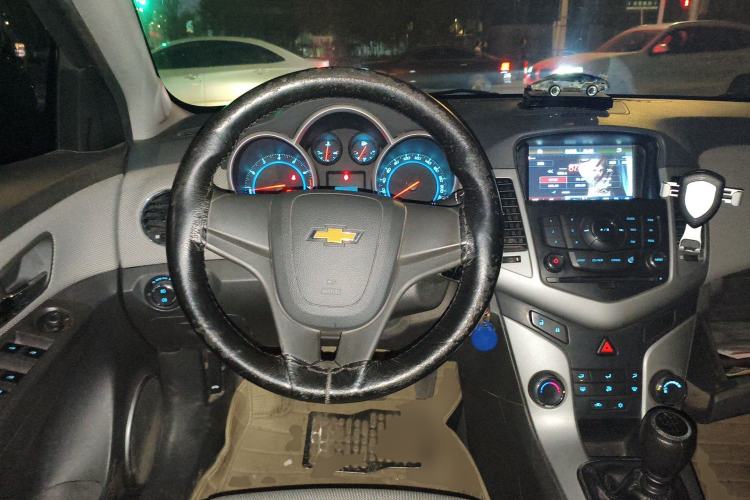 Used Chevrolet Cruze 2013 1.6L SE MT
