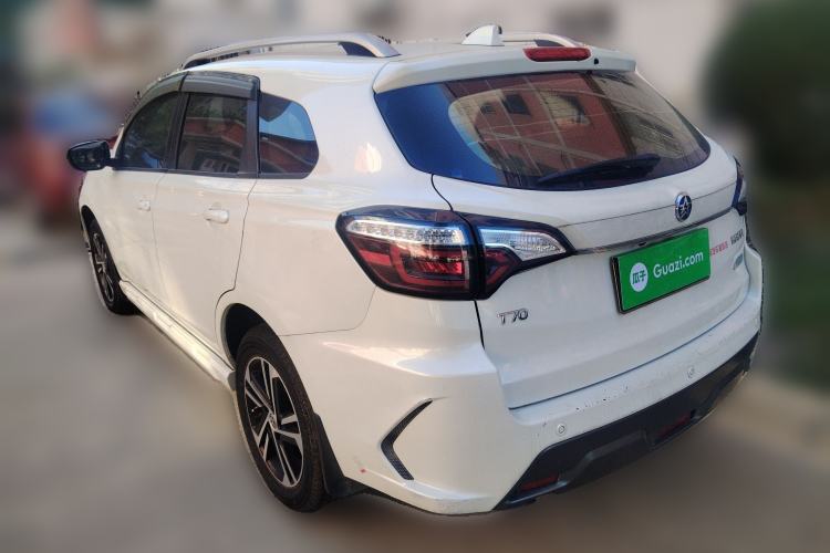 Used Venucia T70 2018 2.0L CVT Smart Edition
