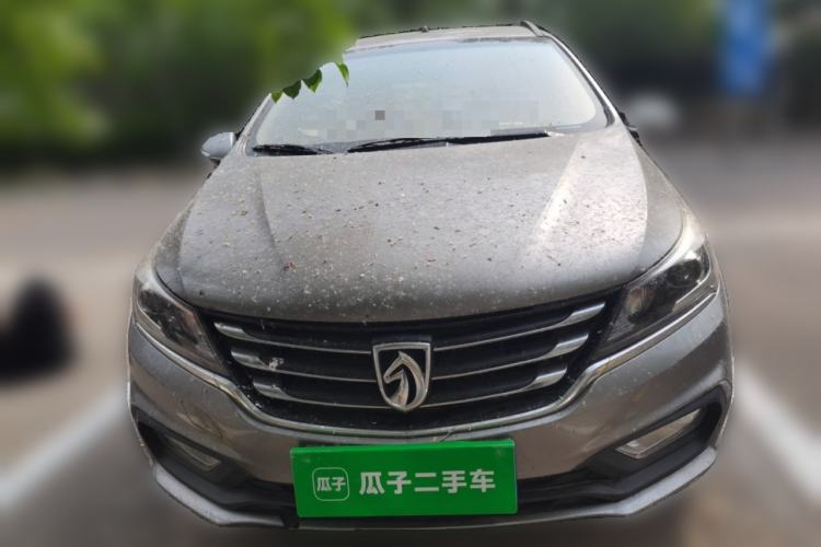 Used Baojun 310W 2017 1.5L Manual Fashion Model China V