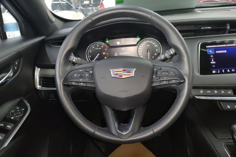 Used Cadillac XT4 2018 28T Two-Wheel Drive Leading Version Steering Wheel