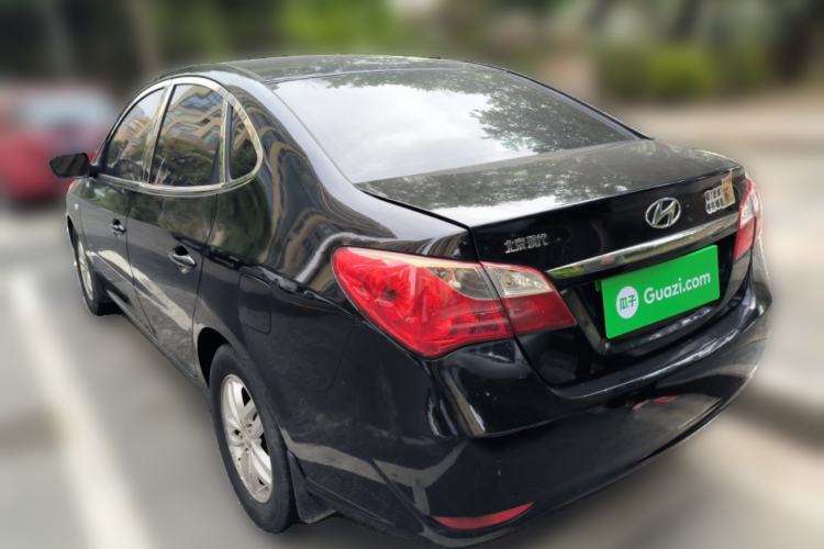 Used Hyundai Verna (older generation) 2014 1.6L Automatic Leading-Edge GLX Rear Left 45 Deg