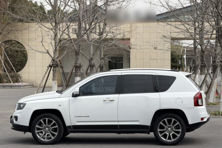 Used Jeep Compass 2014 2.0L two-wheel drive luxury version