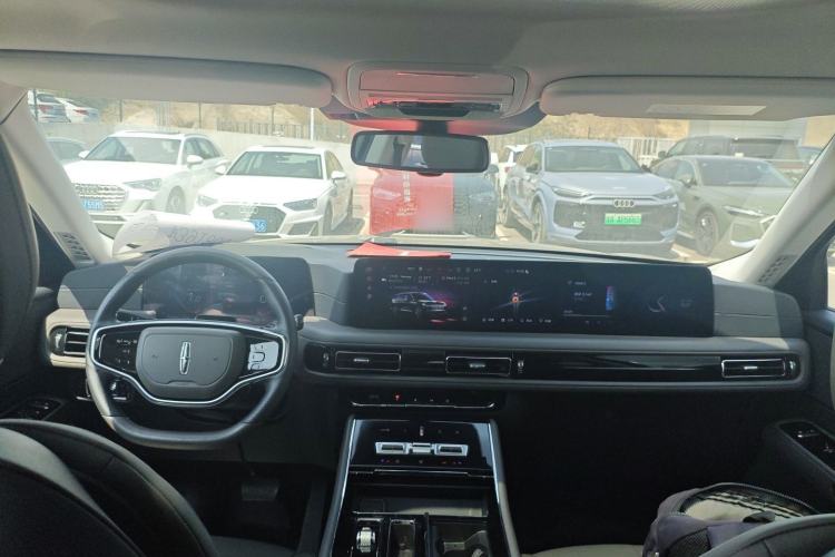 Used Lincoln Aviator 2024 3.0T V6 All-Wheel-Drive Elegance Edition Six Seats Center Console